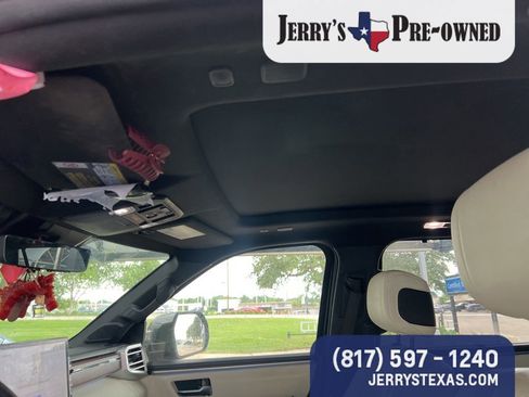 Used 2024 Toyota Sequoia Capstone AWD/4WD image 9