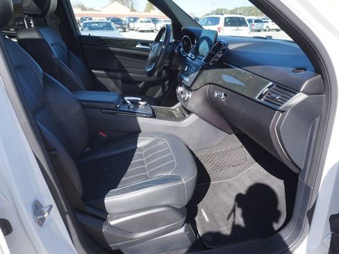 Used 2018 Mercedes-Benz GLE 350 4MATIC image 31