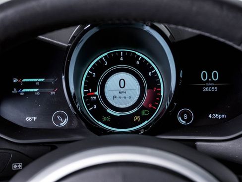 Used 2020 Aston Martin V8 Vantage Coupe image 26