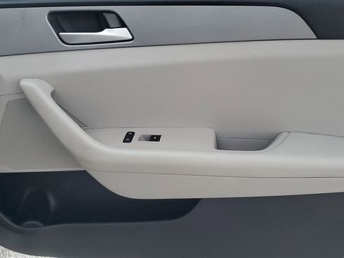 Used 2019 Hyundai Sonata SE image 41