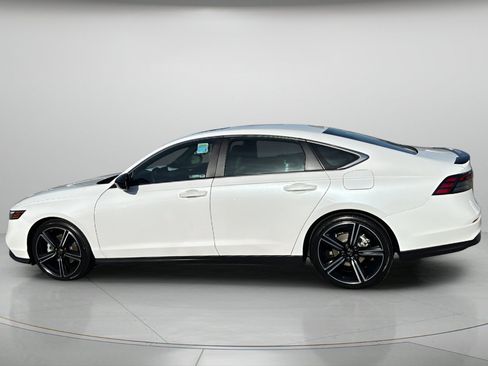 Used 2025 Honda Accord Sport image 23