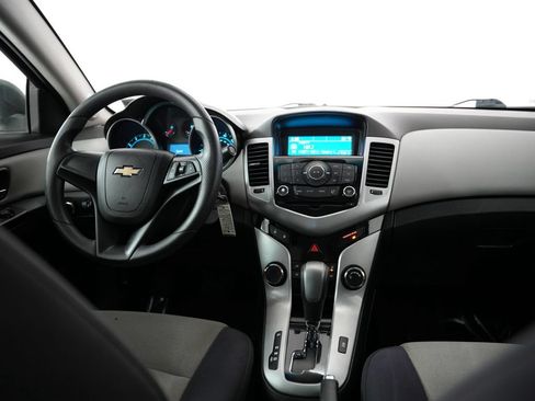 Used 2012 Chevrolet Cruze LS w/ Connectivity Package FWD image 10