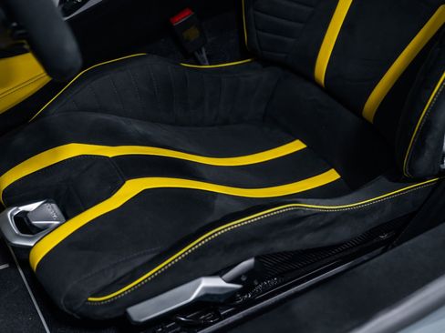 Used 2023 Lamborghini Huracan STO image 15