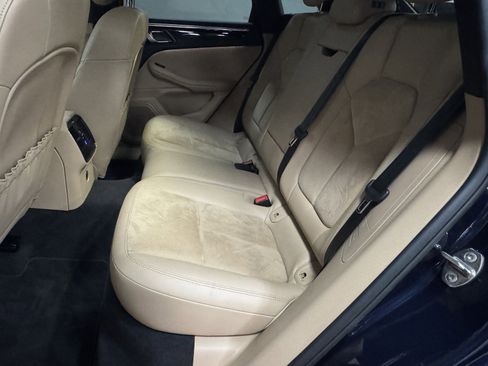 Used 2019 Porsche Macan image 38