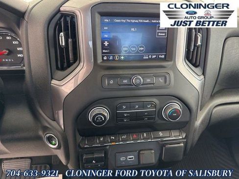 Used 2024 Chevrolet Silverado 2500 Custom w/ Custom Value Package image 23