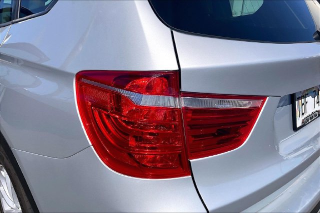 Used 2017 BMW X3 sDrive28i RWD image 28