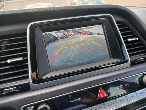 Used 2019 Hyundai Sonata SE w/ Cargo Package FWD image 14