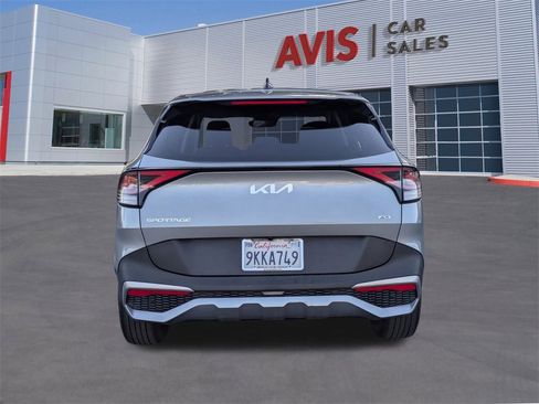 Used 2024 Kia Sportage LX image 7