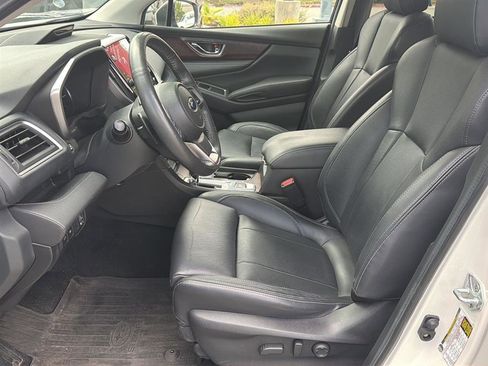 Used 2023 Subaru Ascent Touring AWD/4WD image 11