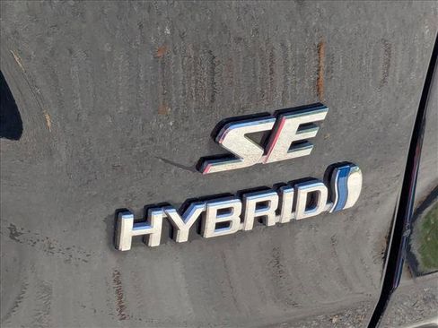 Used 2022 Toyota RAV4 SE w/ Convenience Package AWD/4WD image 15