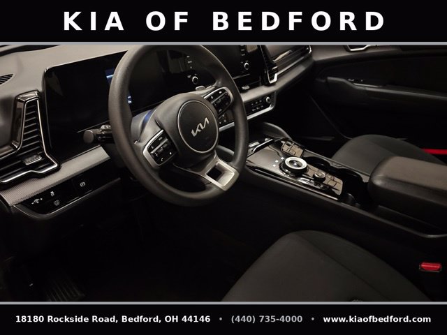 Certified 2025 Kia Sportage LX FWD image 13