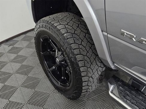 Used 2019 RAM 2500 Laramie image 7