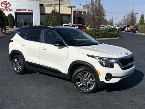 Used 2021 Kia Seltos S image 2