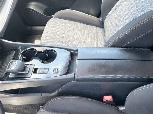 Used 2023 Nissan Rogue SV FWD image 20