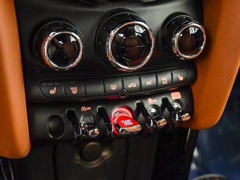 Certified 2023 MINI Cooper S w/ Signature Upholstery Package image 26