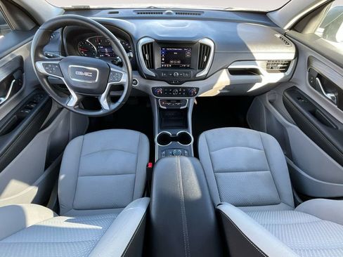 Used 2023 GMC Terrain SLE w/ Driver Convenience Package image 10