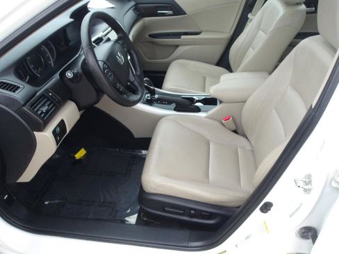 Used 2013 Honda Accord EX-L image 19