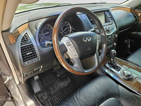 Used 2016 INFINITI QX80 4WD w/ 22" Wheel Package image 10