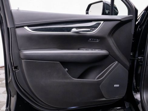 Used 2020 Cadillac XT5 Premium Luxury AWD/4WD image 15