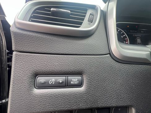 Used 2023 Nissan Murano SV image 14