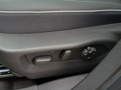 New 2026 Buick Envision Avenir image 24