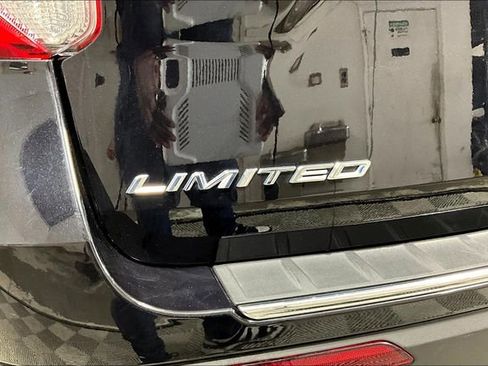 Used 2022 Ford Explorer Limited w/ Equipment Group 301A image 14