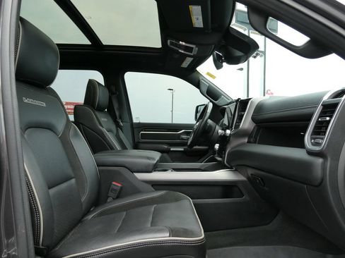 Used 2021 RAM 1500 Laramie w/ Sport Appearance Package AWD/4WD image 14