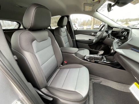 New 2026 Chevrolet Trax LT w/ Driver Confidence Package image 31