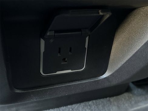 Used 2024 GMC Yukon Denali Ultimate image 20