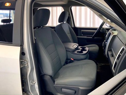 Used 2017 RAM 1500 Classic SLT image 16