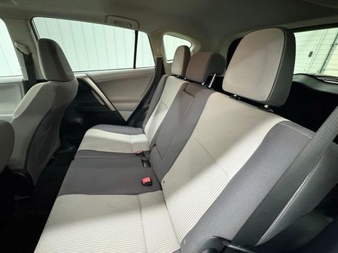 Used 2013 Toyota RAV4 XLE image 9