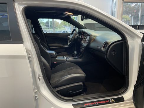Used 2021 Dodge Charger Scat Pack RWD image 34