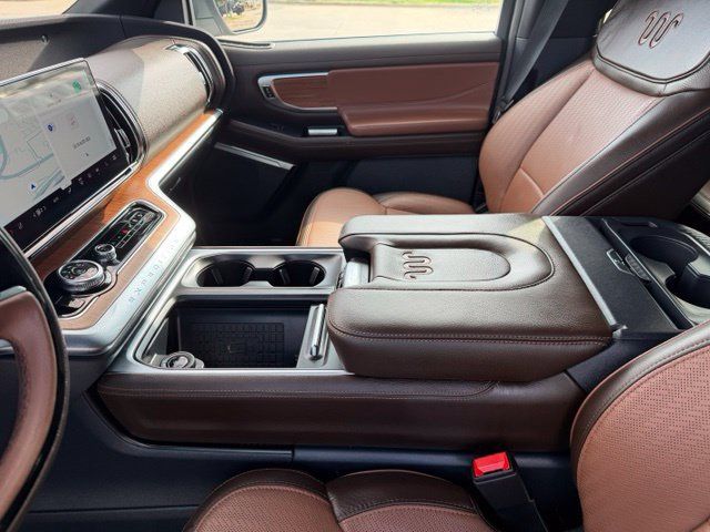 Used 2025 Ford Expedition King Ranch AWD/4WD image 17