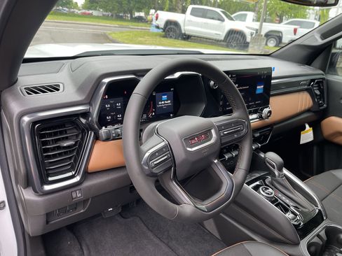 New 2025 GMC Canyon AT4 w/ Nightfall Edition image 43