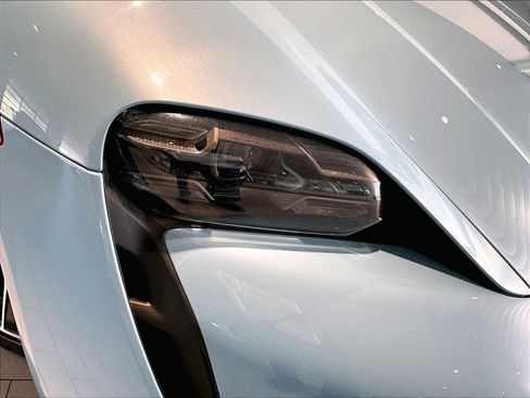 Used 2023 Porsche Taycan 4S image 15