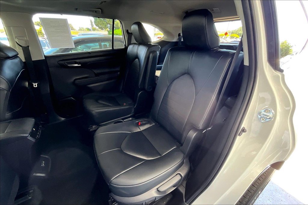 Certified 2026 Toyota Highlander XLE AWD/4WD image 22