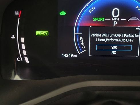 Used 2025 Toyota Camry SE w/ Convenience Package FWD image 2