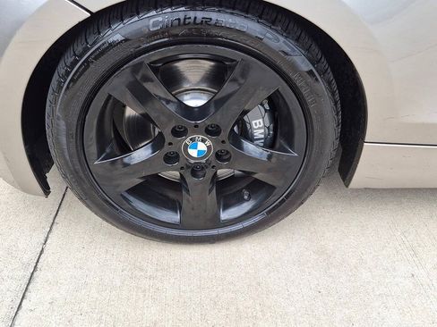 Used 2010 BMW 135i Convertible RWD image 15