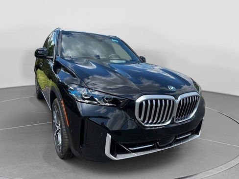 New 2026 BMW X5 xDrive50e w/ Executive Package AWD/4WD image 3