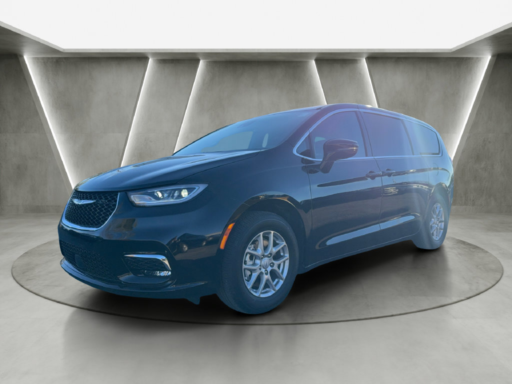 Used 2026 Chrysler Pacifica Select FWD image 3