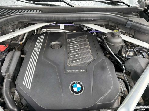 Used 2021 BMW X5 xDrive40i w/ Convenience Package AWD/4WD image 17