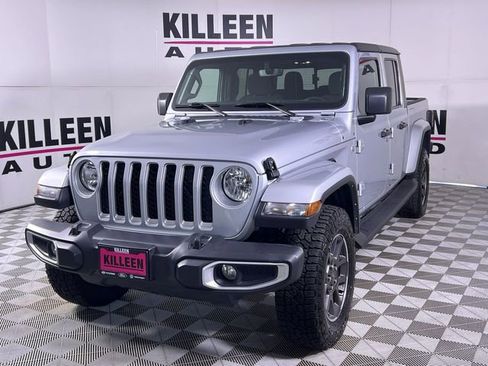 Used 2023 Jeep Gladiator Overland image 3