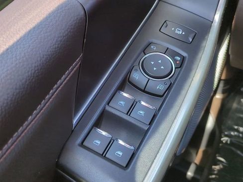 Certified 2025 Ford F250 King Ranch image 24