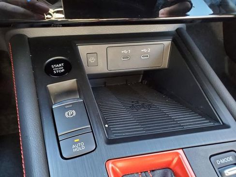 Certified 2025 Nissan Kicks SR image 23