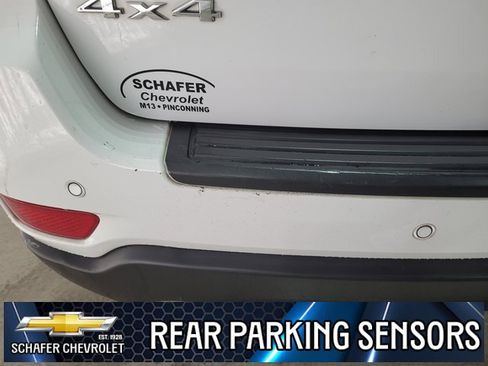 Used 2019 Jeep Grand Cherokee Laredo w/ Security & Convenience Group image 9