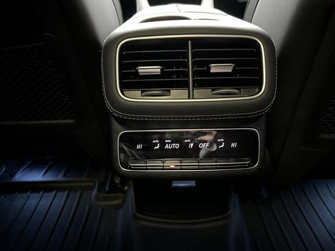 Certified 2025 Mercedes-Benz GLS 580 4MATIC image 31