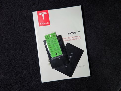 Used 2025 Tesla Model Y Long Range image 21