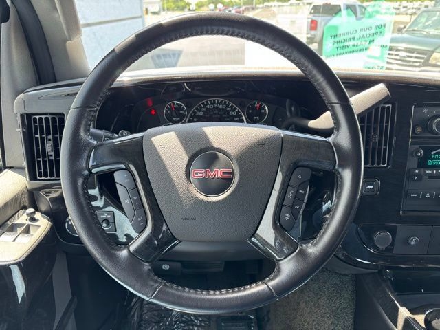 Used 2020 GMC Savana 2500 Extended w/ Enhanced Convenience Package RWD image 26