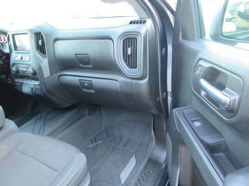 Certified 2022 Chevrolet Silverado 1500 Custom w/ Safety Confidence Package AWD/4WD image 19