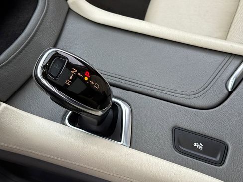 Used 2017 Cadillac XT5 Luxury image 22